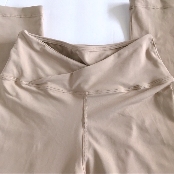 MINA Evita tan high waisted compression leggings - Picture 4 of 5